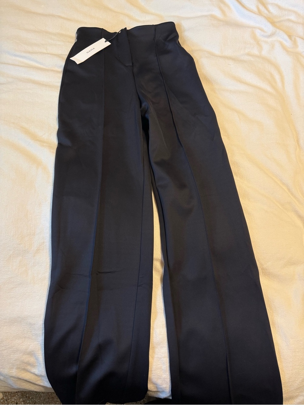 NWT Nama Women’s Scuba Pintuck Pant in Black Size Small